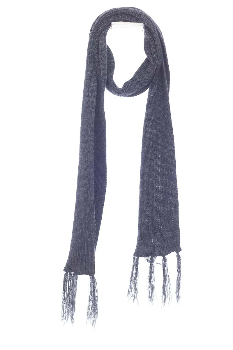 ACCESORIOS COLOR GRIS  CLOSEANDO