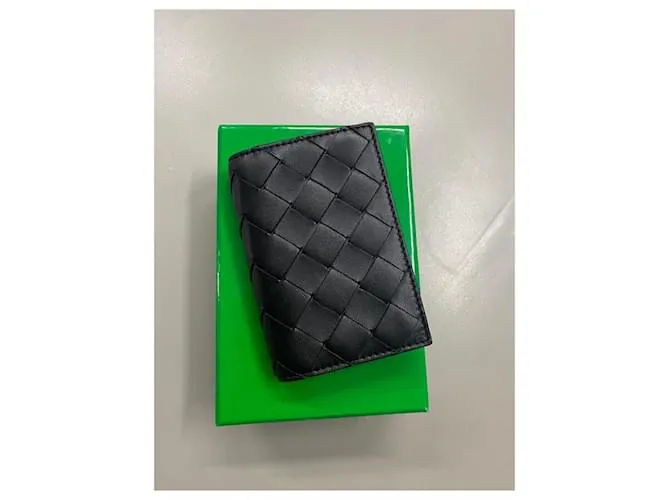 BOTTEGA VENETA Tarjetero negro 