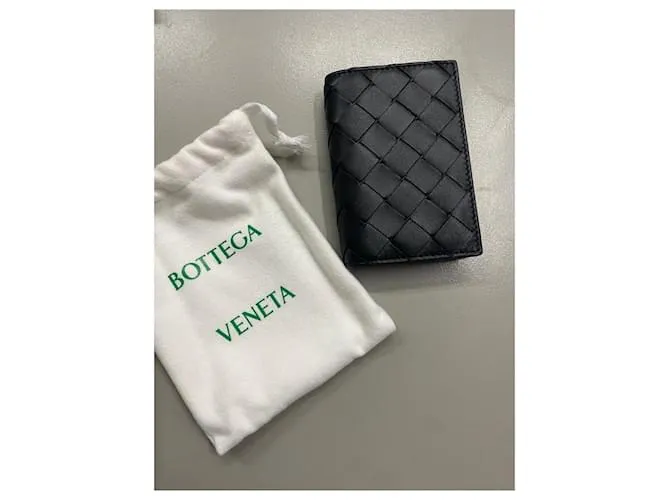 BOTTEGA VENETA Tarjetero negro 