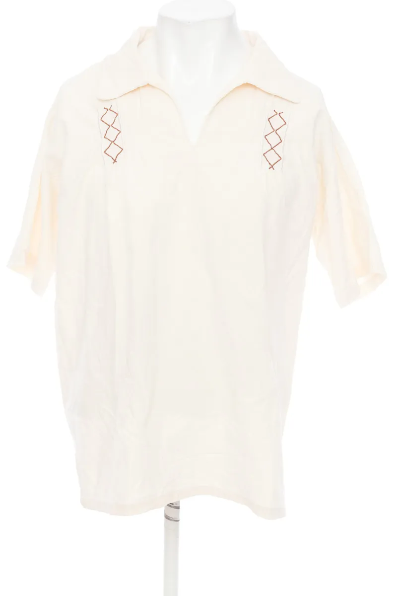 CAMISA COLOR BEIGE  CLOSEANDO