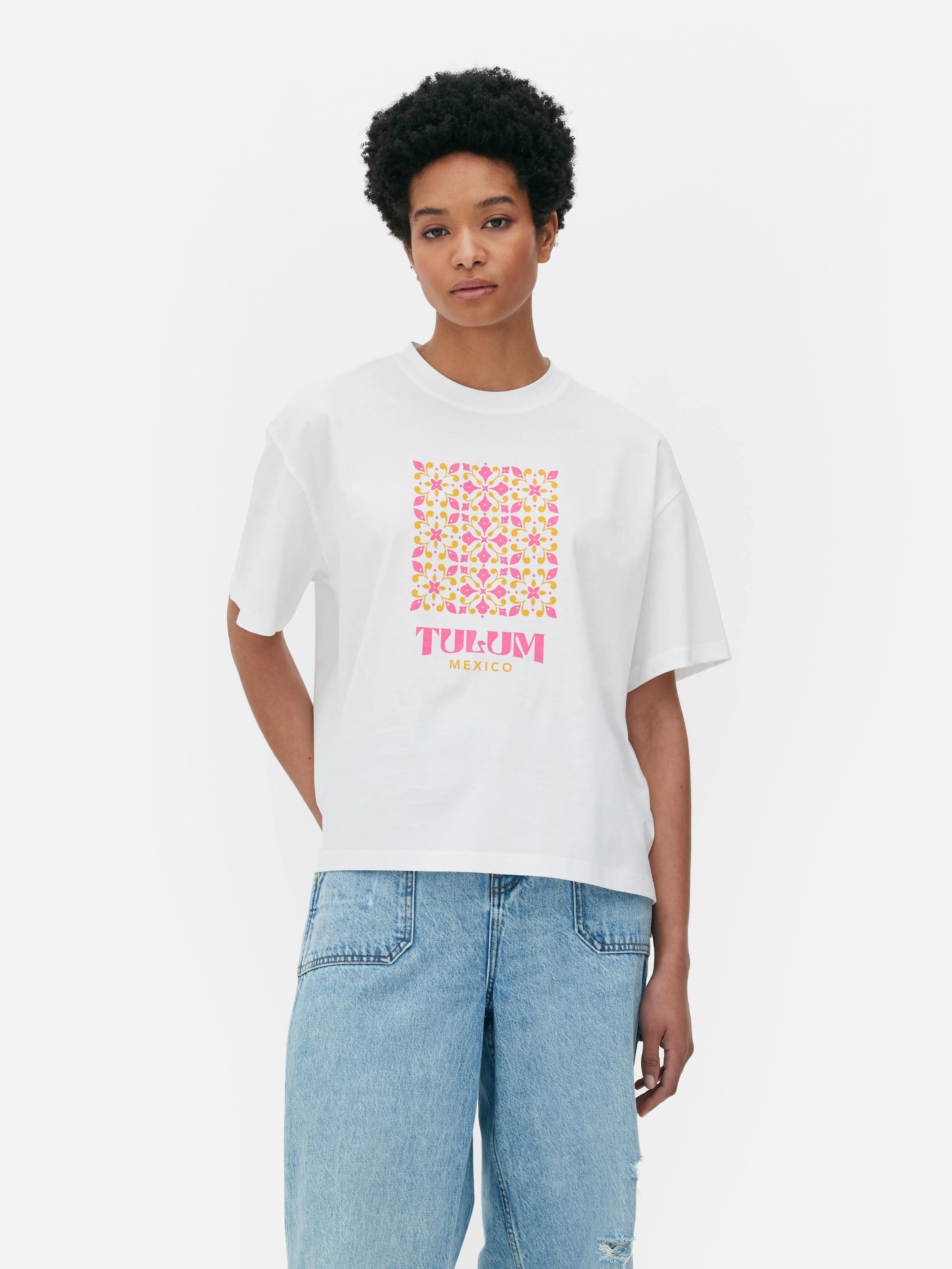 Camiseta de corte cuadrado con estampado gráfico