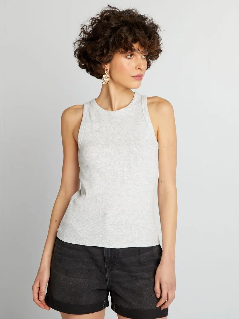 CAMISETA DE TIRANTES DE CANALé CON CUELLO AMERICANO  GRIS