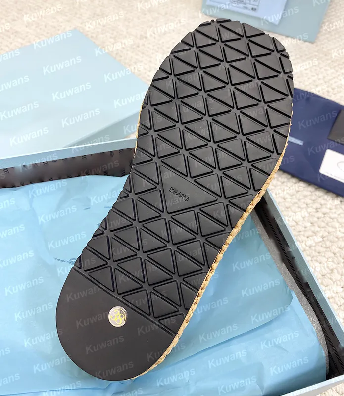 Designadores zapatillas de crochet plano de forma plana sandalias de playa mujeres mulas de lujo rafe grueso fondo verano slip o