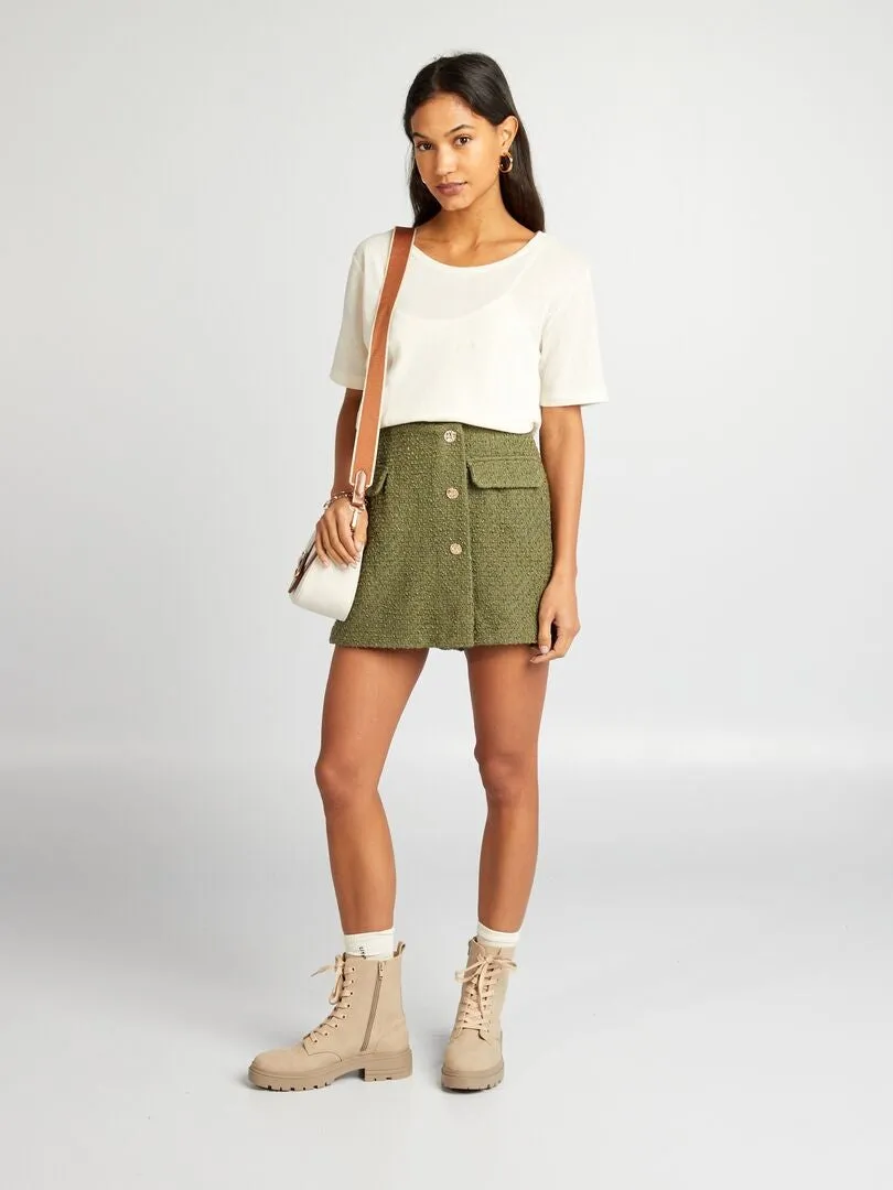 FALDA PANTALóN CON BOTONES DE PEDRERíA  VERDE