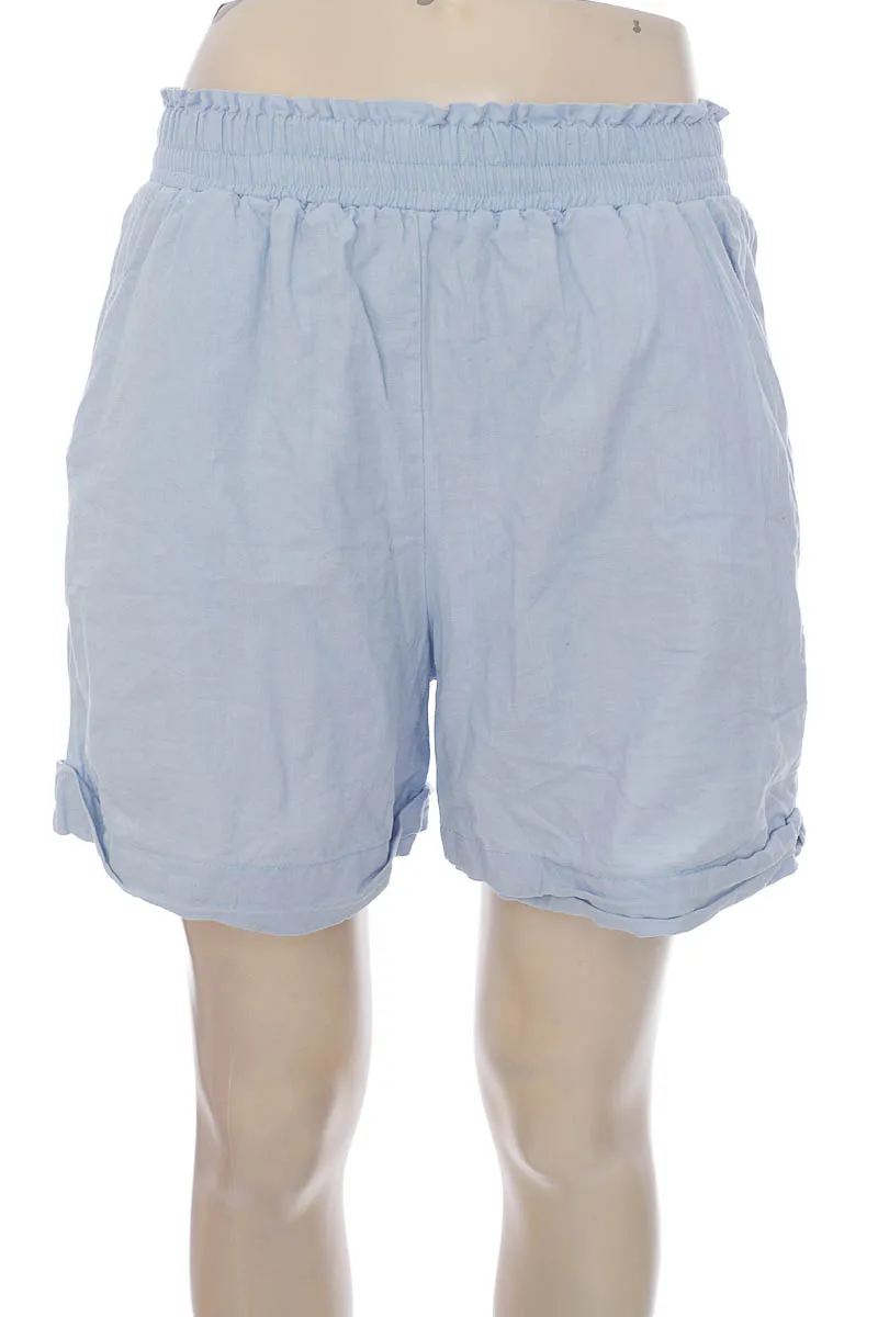 SHORT COLOR AZUL  CLOSEANDO
