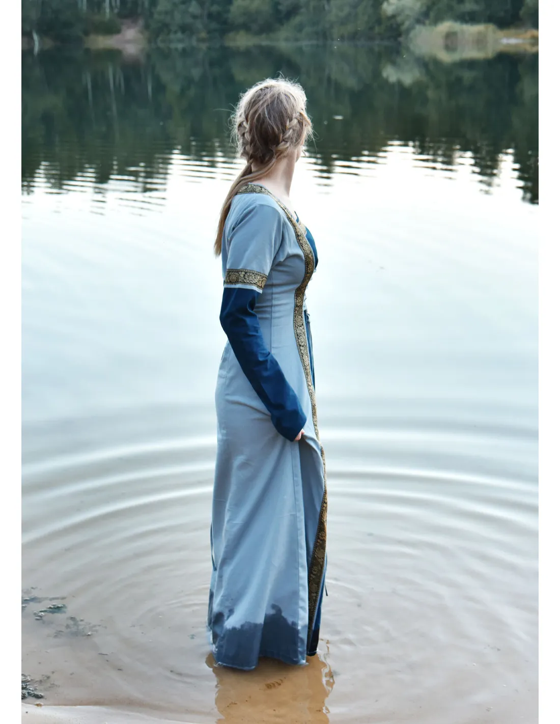 VESTIDO MEDIEVAL LEONOR EN AZULGRIS