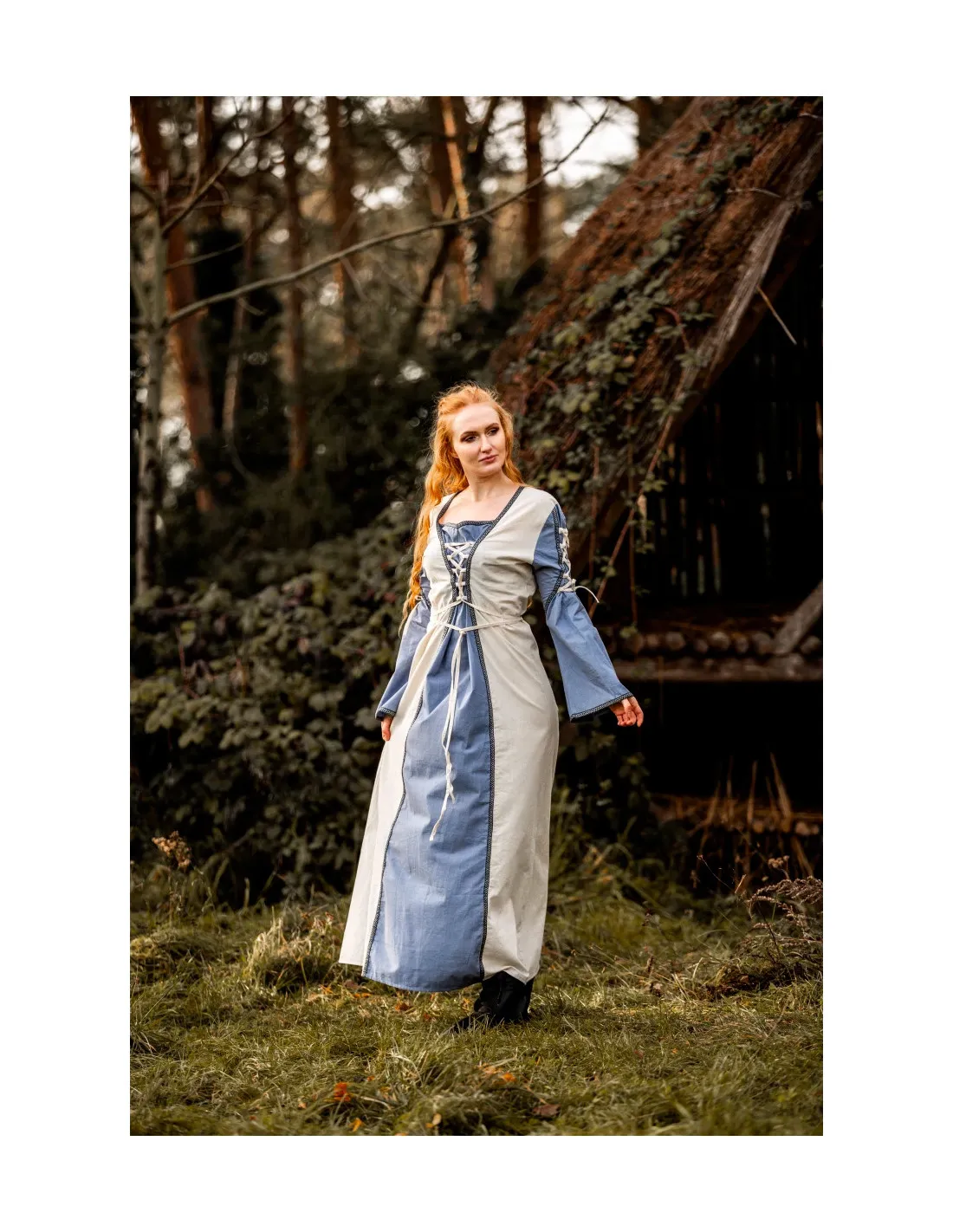 VESTIDO MEDIEVAL MODELO AMALIA, NATURALAZUL