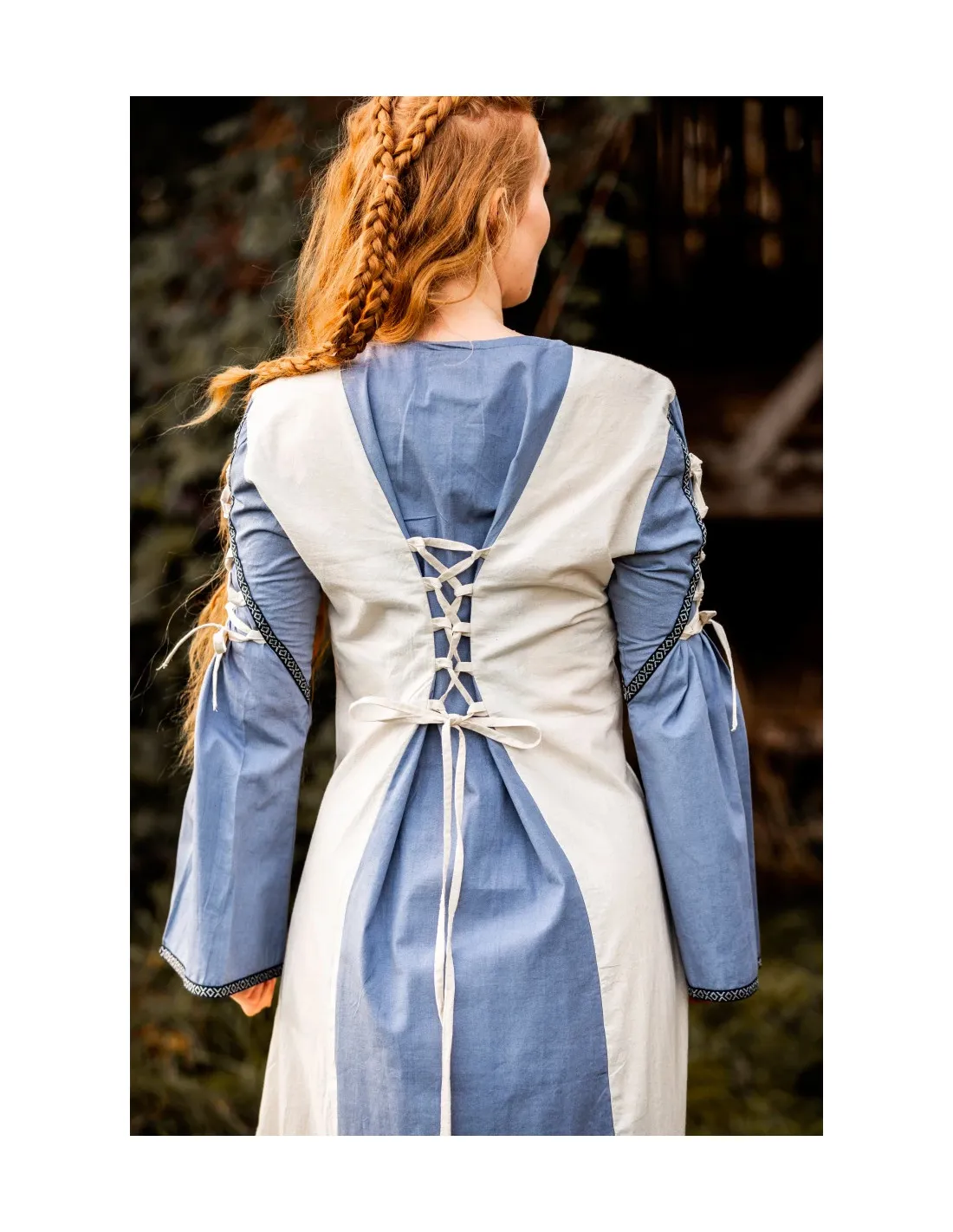 VESTIDO MEDIEVAL MODELO AMALIA, NATURALAZUL